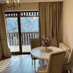 公寓 Spacious Mountain-view With Hot Tub And Free Parking 10 Min To Old Town