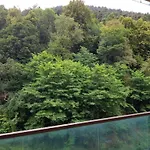Spacious Mountain-view With Hot Tub And Free Parking 10 Min To Old Town 아파트