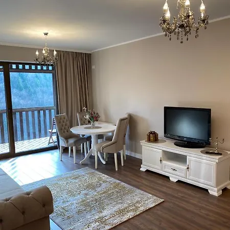 アパート Spacious Mountain-view With Hot Tub And Free Parking 10 Min To Old Town *