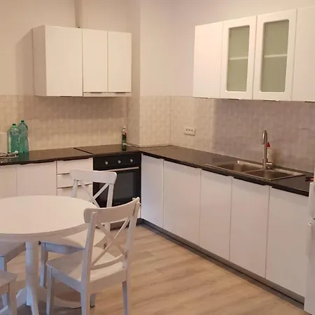 Spacious Mountain-view With Hot Tub And Free Parking 10 Min To Old Town Apartamento *