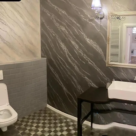 Spacious Mountain-view With Hot Tub And Free Parking 10 Min To Old Town Braşov