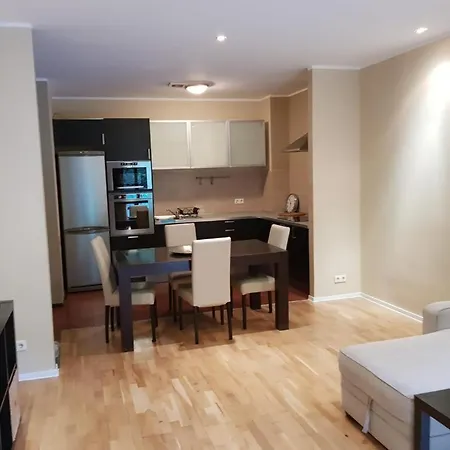 Spacious Mountain-view With Hot Tub And Free Parking 10 Min To Old Town