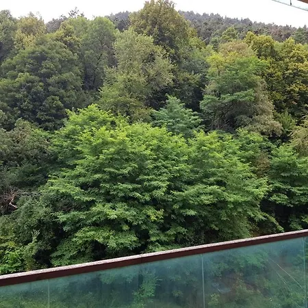 Spacious Mountain-view With Hot Tub And Free Parking 10 Min To Old Town Apartamento