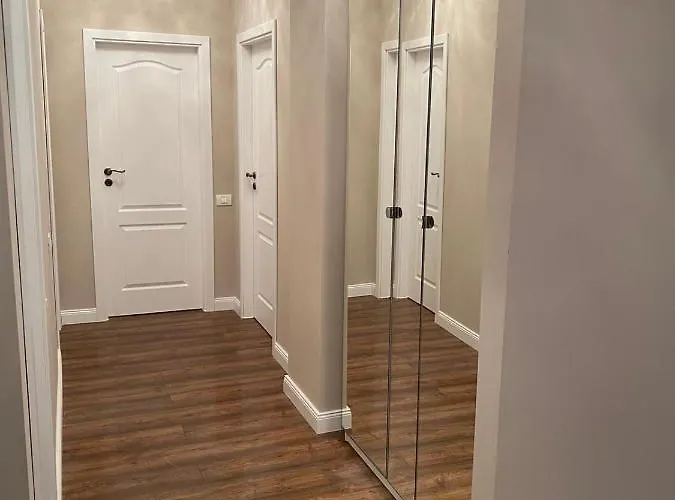 Spacious Mountain-view With Hot Tub And Free Parking 10 Min To Old Town * Braşov