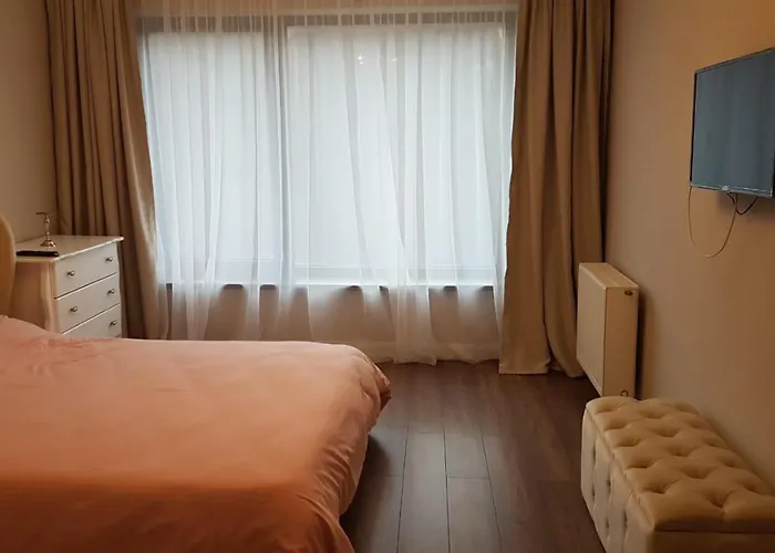 Spacious Mountain-view With Hot Tub And Free Parking 10 Min To Old Town * Braşov