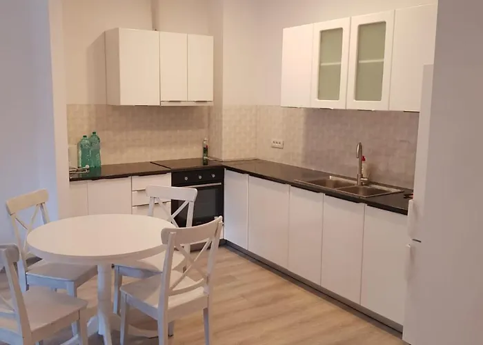 Spacious Mountain-view With Hot Tub And Free Parking 10 Min To Old Town Appartement *