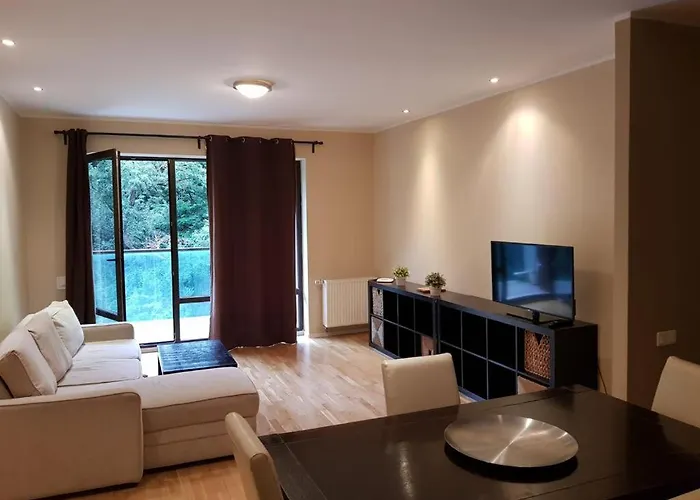 Spacious Mountain-view With Hot Tub And Free Parking 10 Min To Old Town Appartement