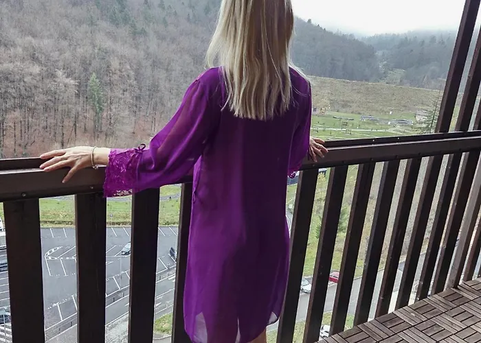 Spacious Mountain-view With Hot Tub And Free Parking 10 Min To Old Town *